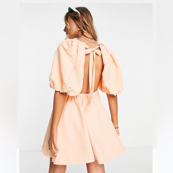 ASOS DESIGN open back puff sleeve mini dress in apricot texture - Picture 2 of 4